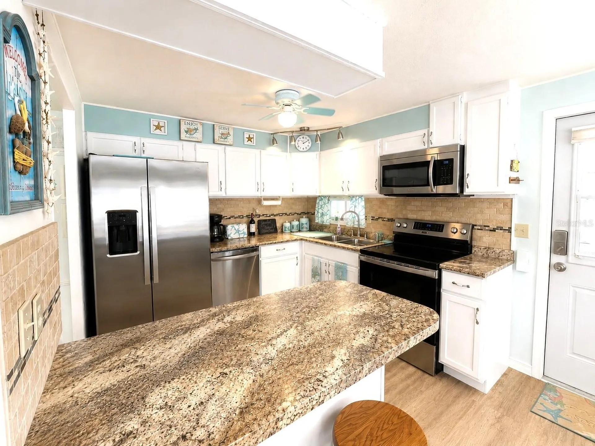 1614 Michigan Avenue Bradenton FL 34207