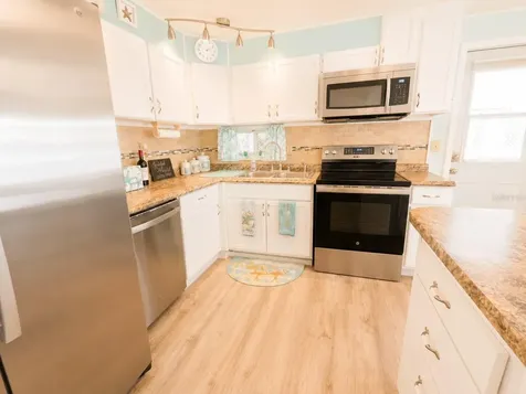 1614 Michigan Avenue Bradenton FL 34207