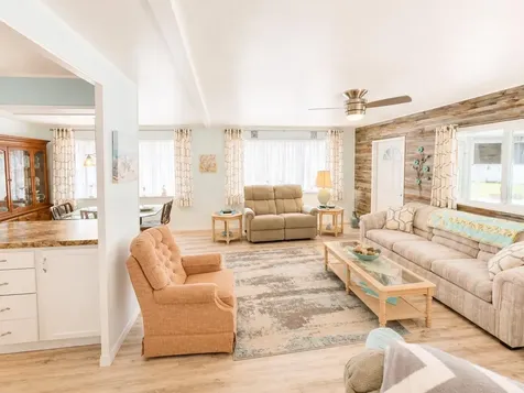 1614 Michigan Avenue Bradenton FL 34207