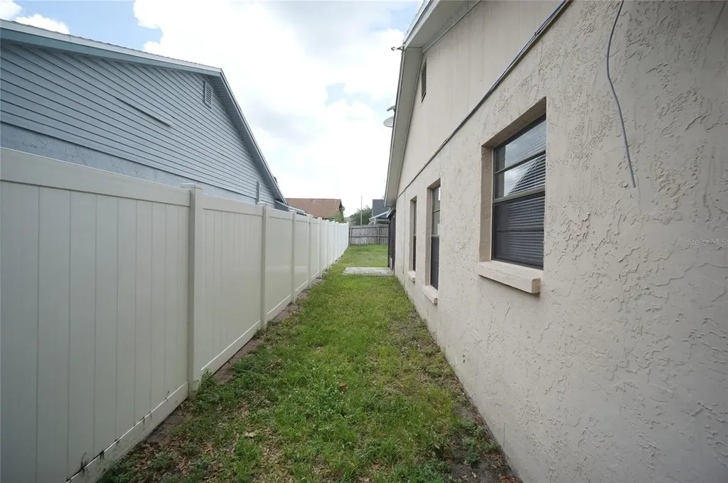 8755 Hampden Drive Tampa FL 33626