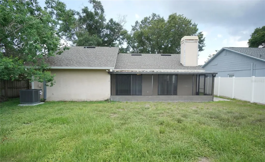 8755 Hampden Drive Tampa FL 33626