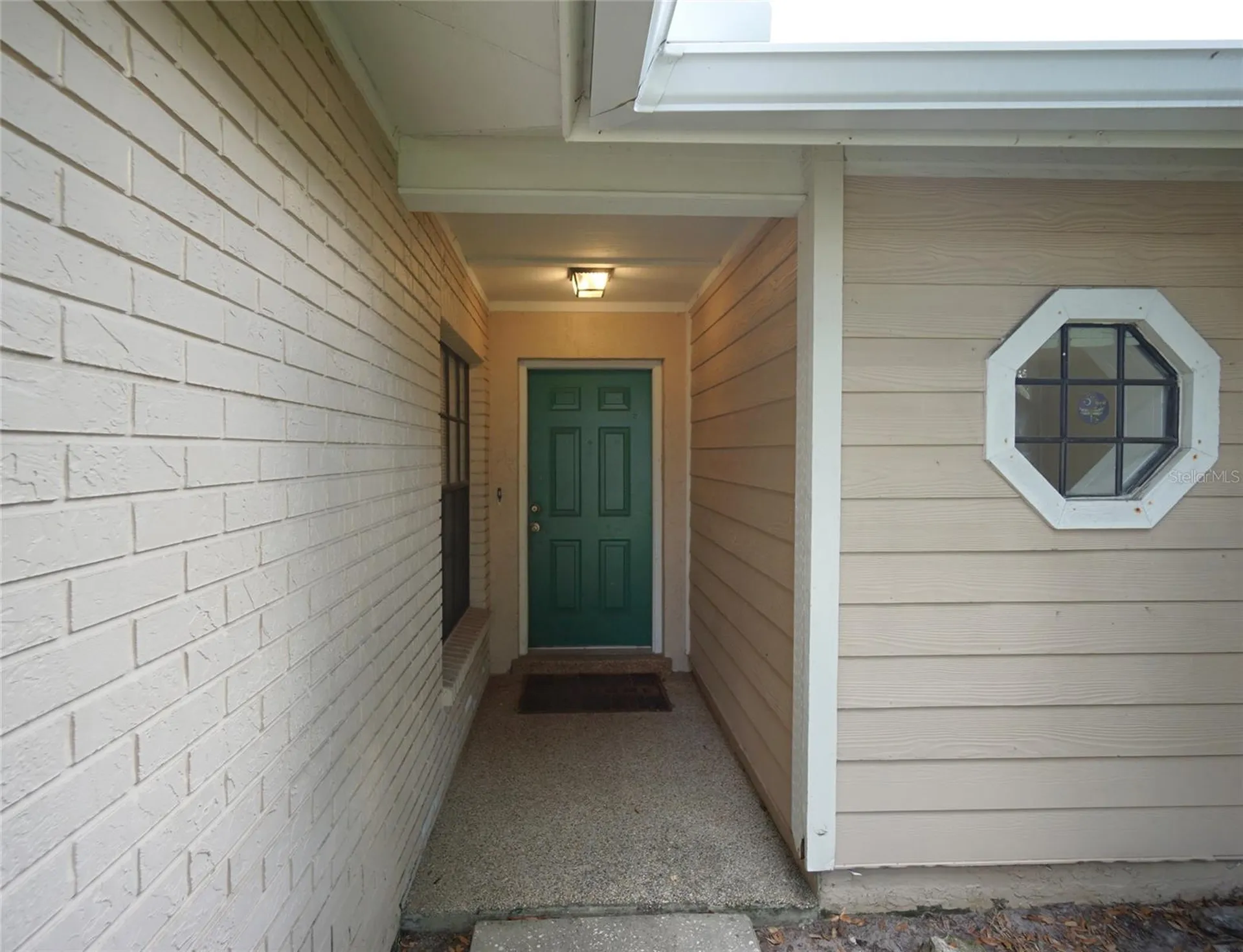8755 Hampden Drive Tampa FL 33626