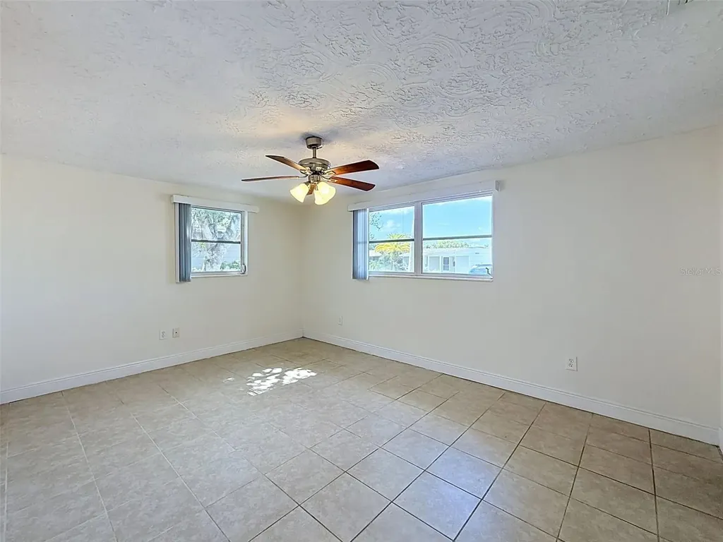 Holiday FL 34691