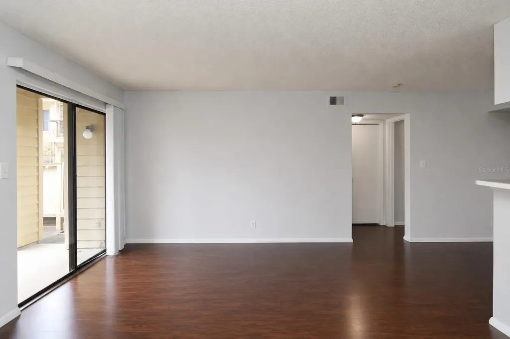8718 Mallard Reserve Drive Tampa FL 33614
