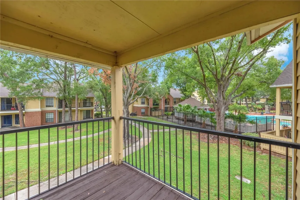 8609 Mallard Reserve Drive Tampa FL 33614