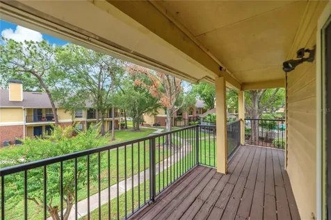 8609 Mallard Reserve Drive Tampa FL 33614