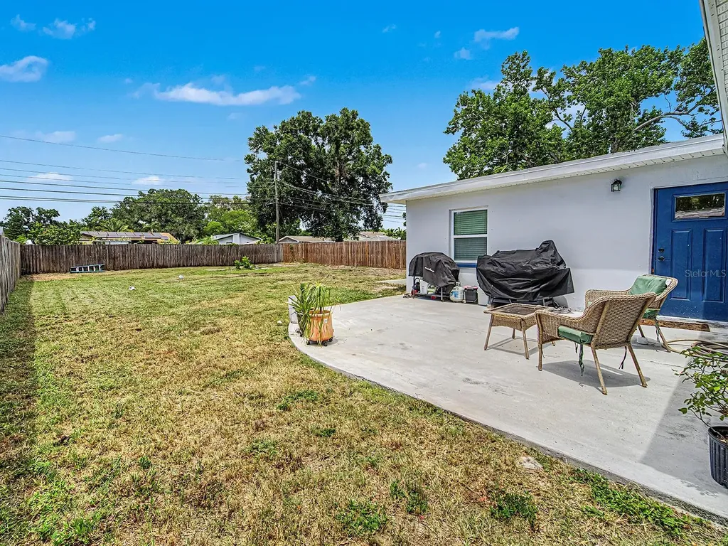 3029 Pine Tree Avenue Largo FL 33771