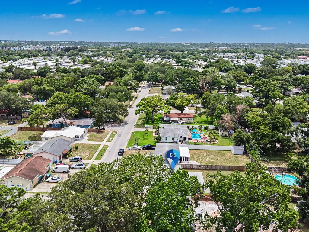 3029 Pine Tree Avenue Largo FL 33771
