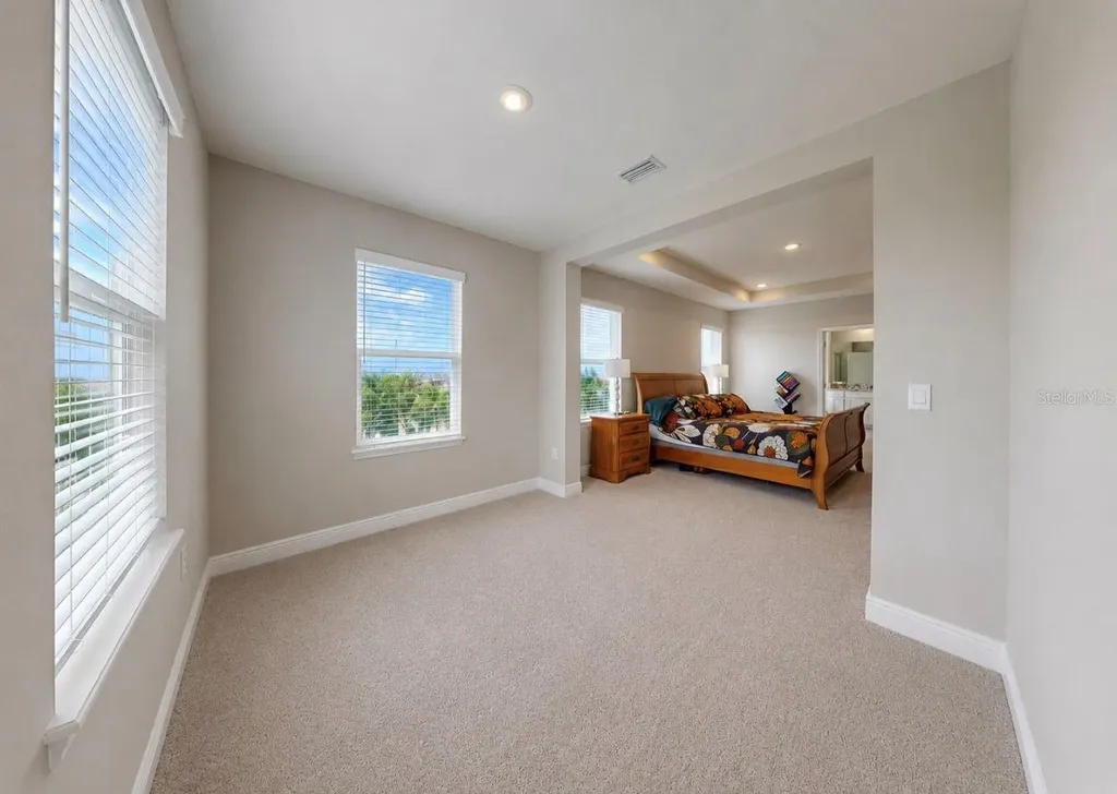 172 Mangrove Manor Drive Apollo Beach FL 33572