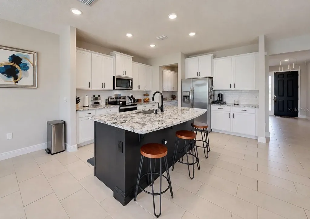 172 Mangrove Manor Drive Apollo Beach FL 33572