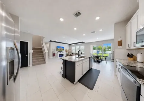 172 Mangrove Manor Drive Apollo Beach FL 33572