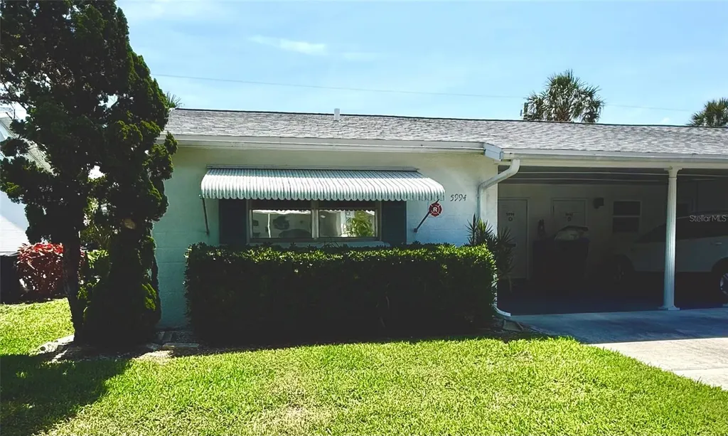 5994 Hibiscus Drive Bradenton FL 34207