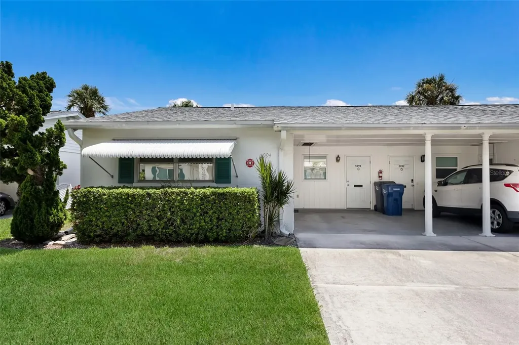 5994 Hibiscus Drive Bradenton FL 34207