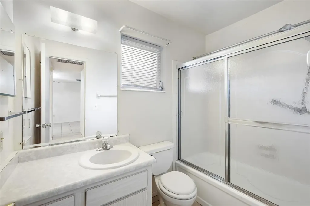 5994 Hibiscus Drive Bradenton FL 34207
