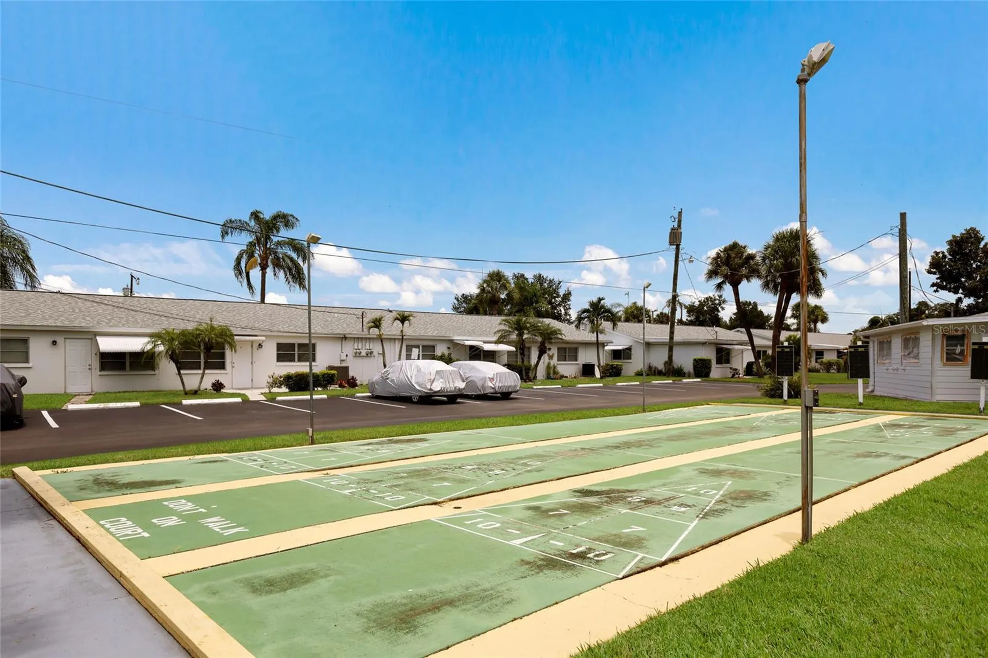 5994 Hibiscus Drive Bradenton FL 34207
