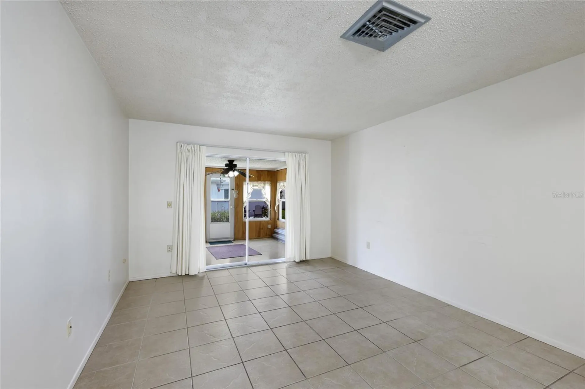 5994 Hibiscus Drive Bradenton FL 34207