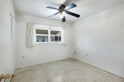 5994 Hibiscus Drive Bradenton FL 34207