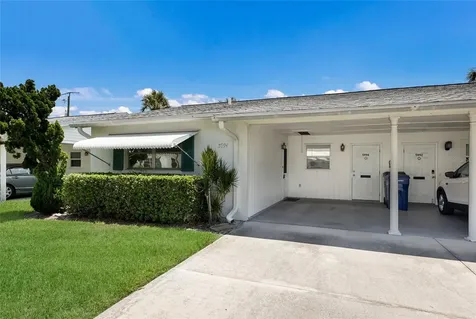 5994 Hibiscus Drive Bradenton FL 34207