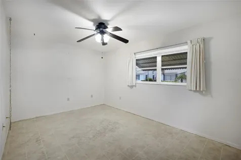 5994 Hibiscus Drive Bradenton FL 34207