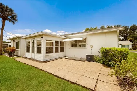 5994 Hibiscus Drive Bradenton FL 34207