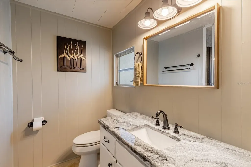 1136 Rue De Dore Tavares FL 32778