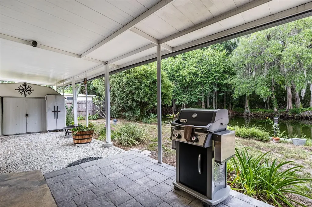 1136 Rue De Dore Tavares FL 32778