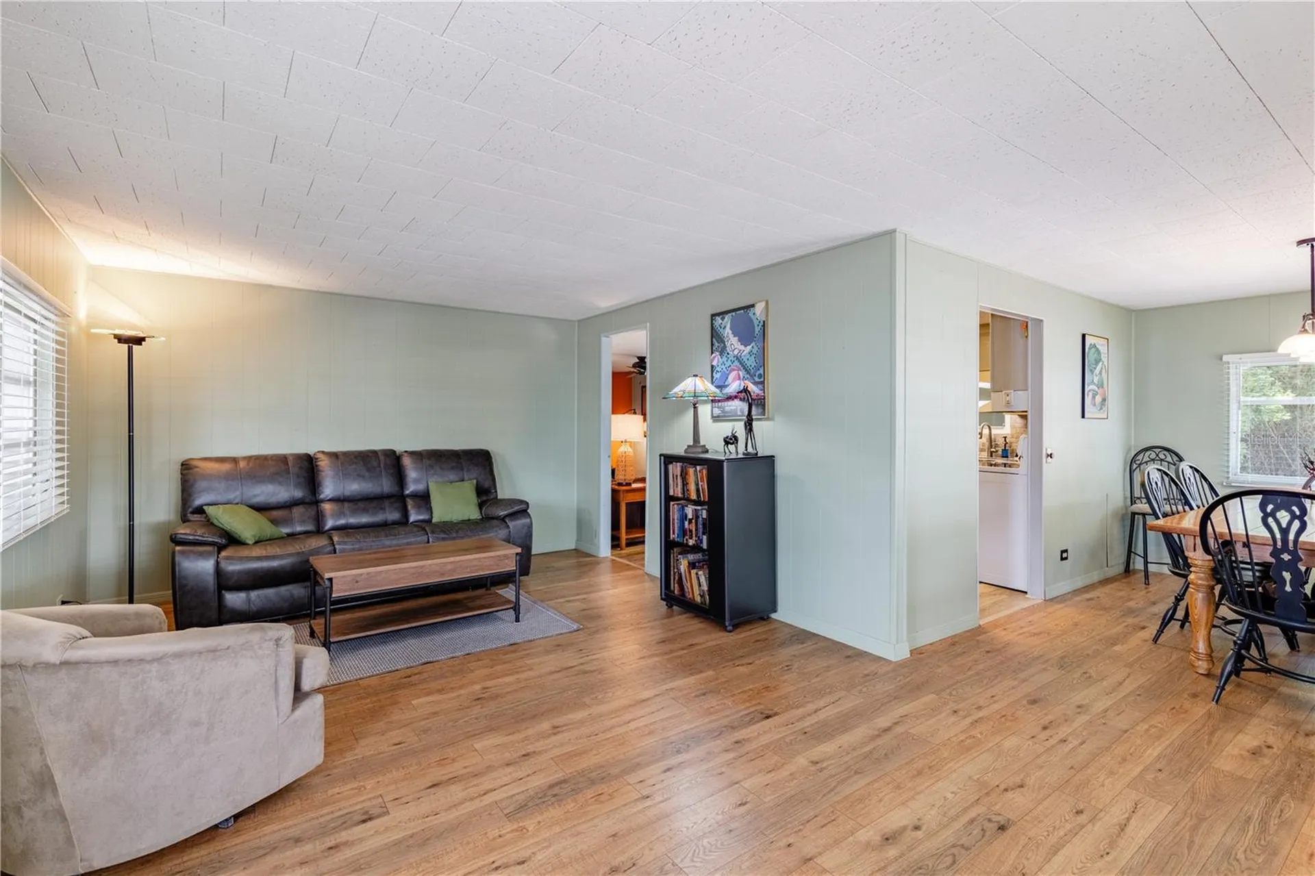 1136 Rue De Dore Tavares FL 32778