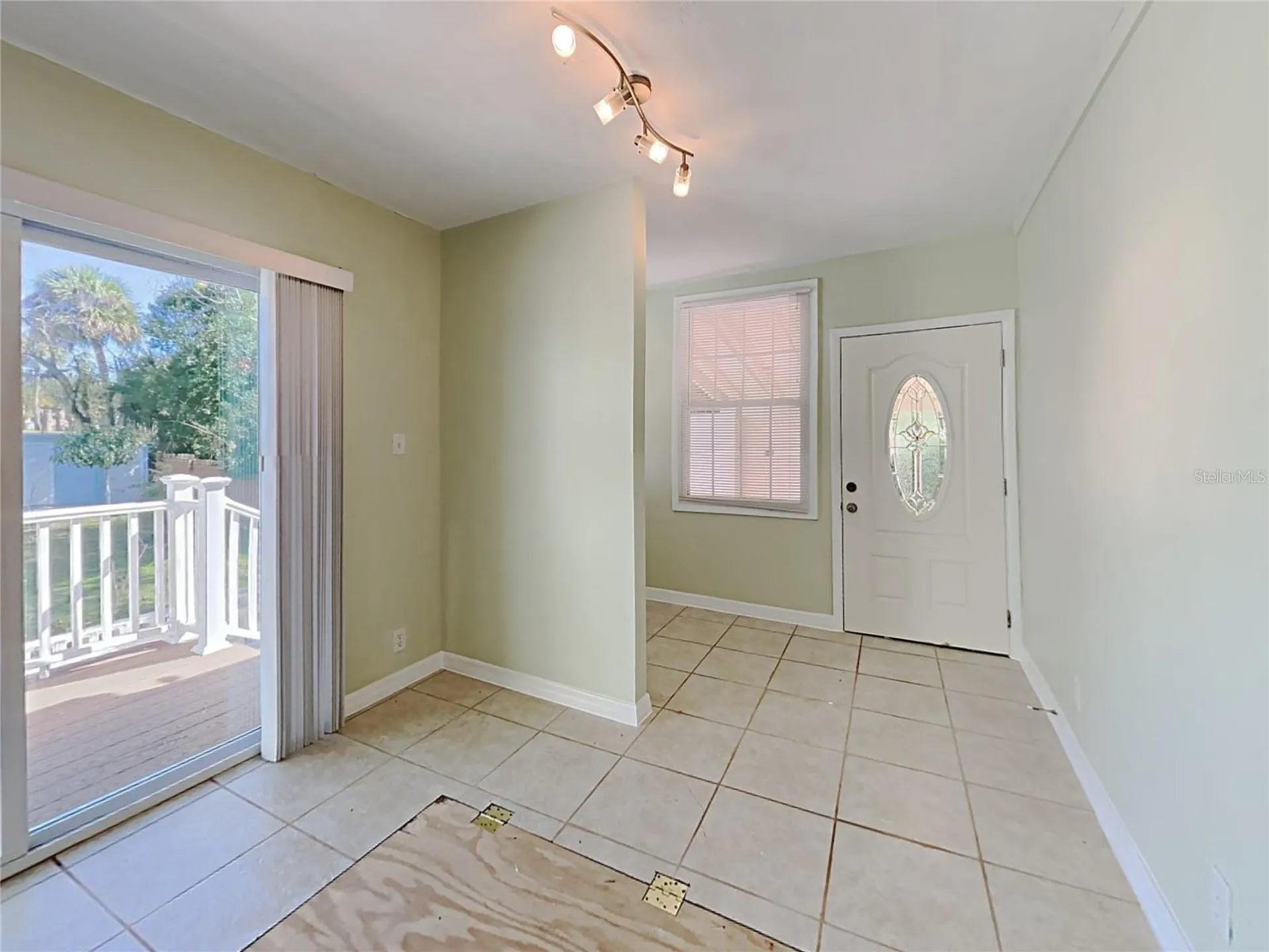 628 N Halifax Avenue Daytona Beach FL 32118