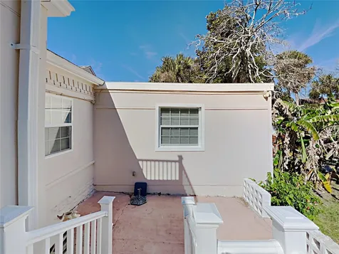 628 N Halifax Avenue Daytona Beach FL 32118
