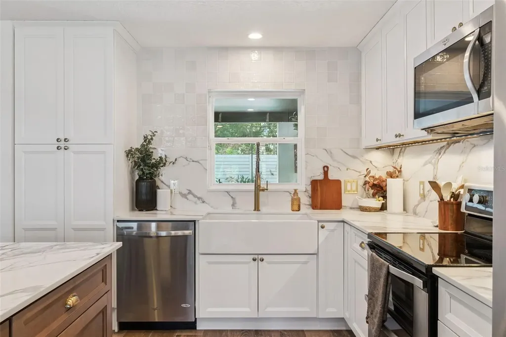 8156 Caraway Drive Orlando FL 32819