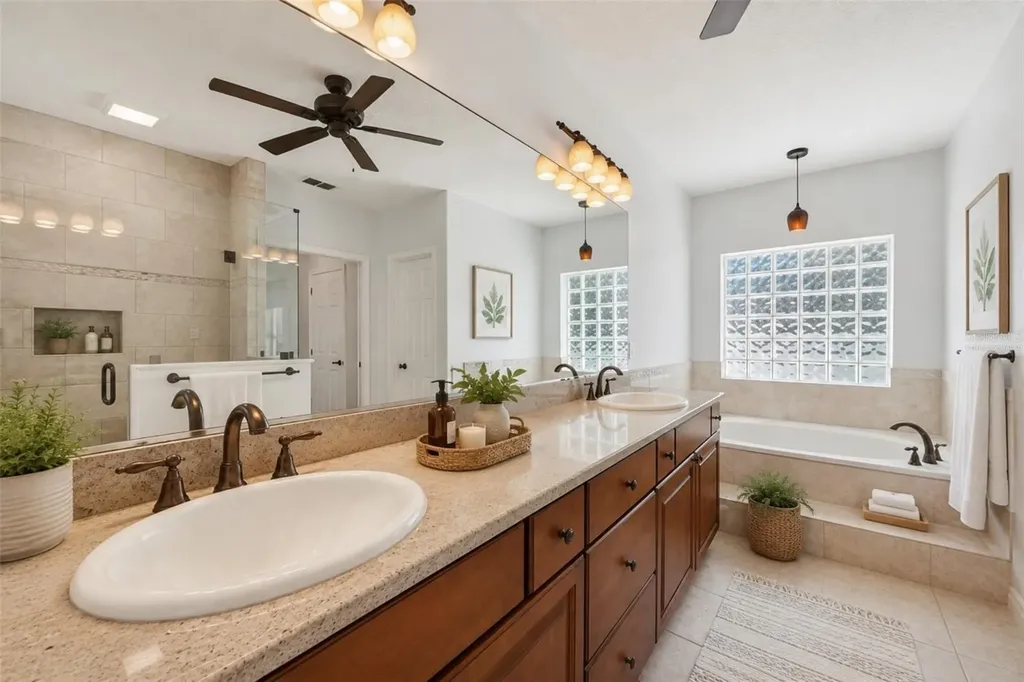 5741 Bay Side Drive Orlando FL 32819