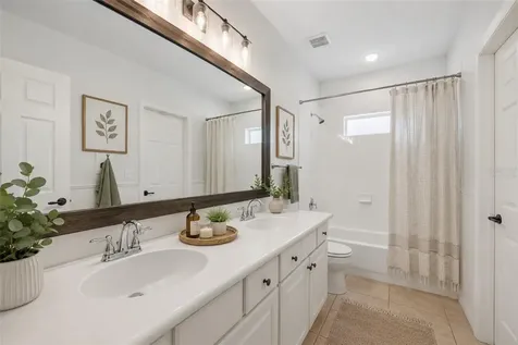 5741 Bay Side Drive Orlando FL 32819