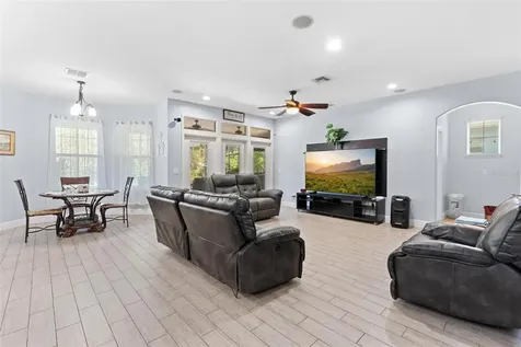 1204 Lexington Avenue Davenport FL 33837