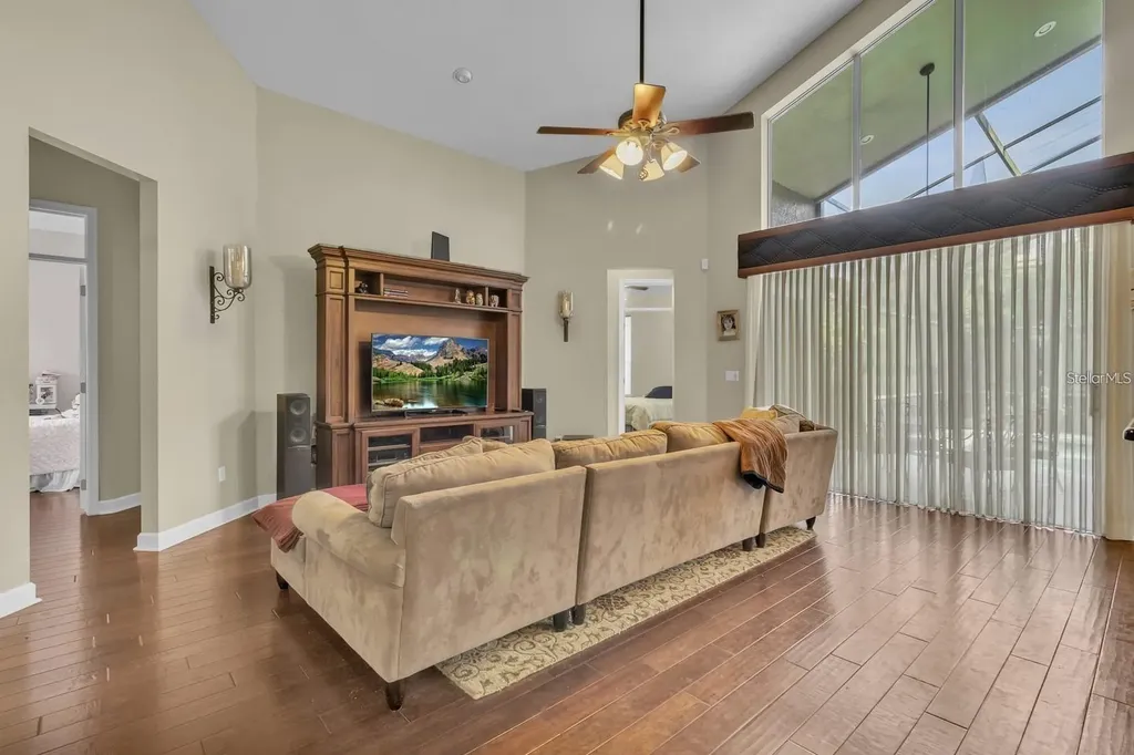 8740 Ingleton Court Orlando FL 32836