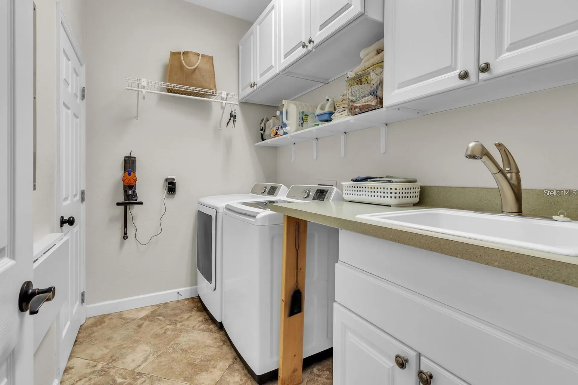 8740 Ingleton Court Orlando FL 32836