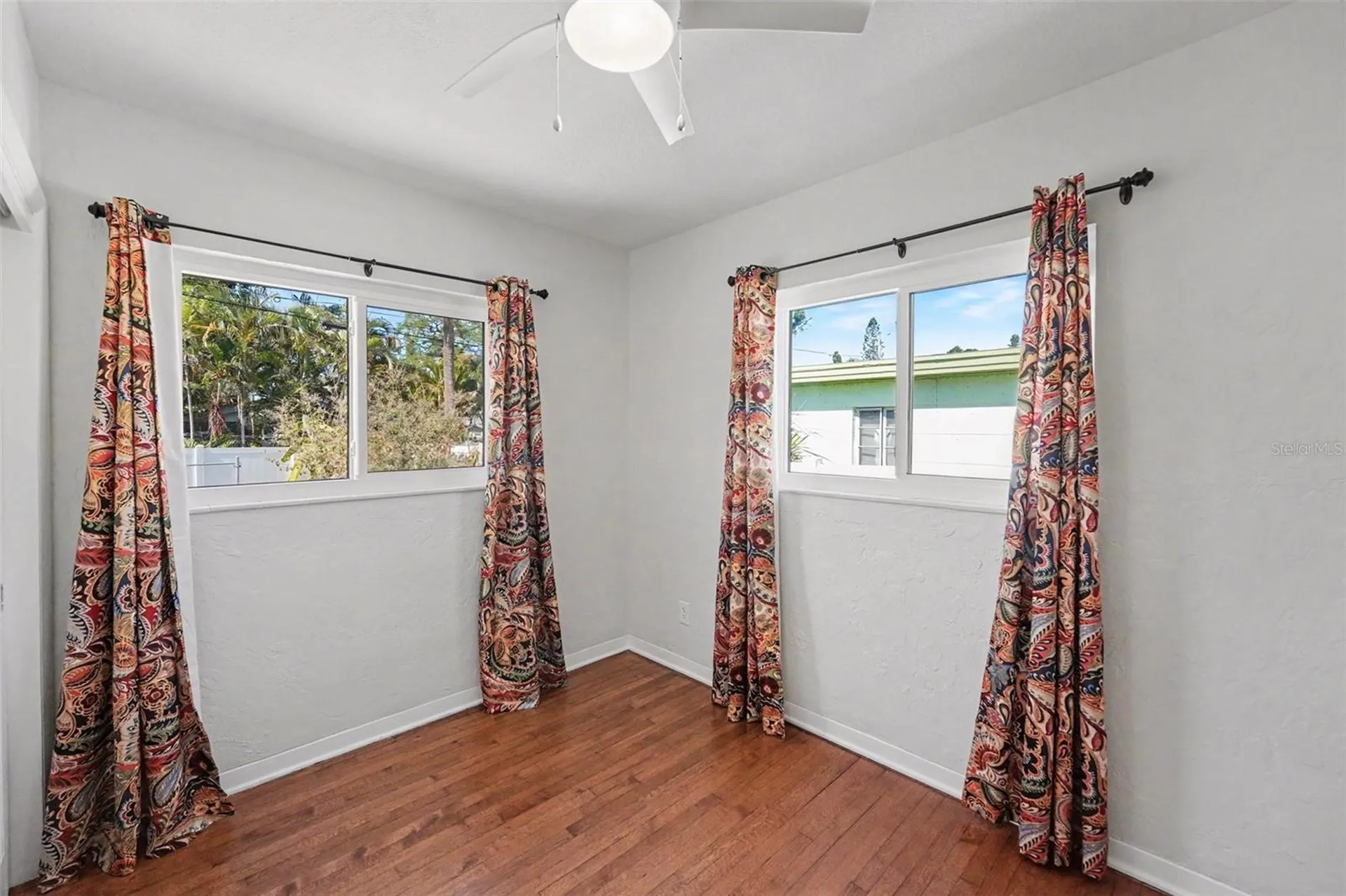 4660 22nd Avenue S St Petersburg FL 33711