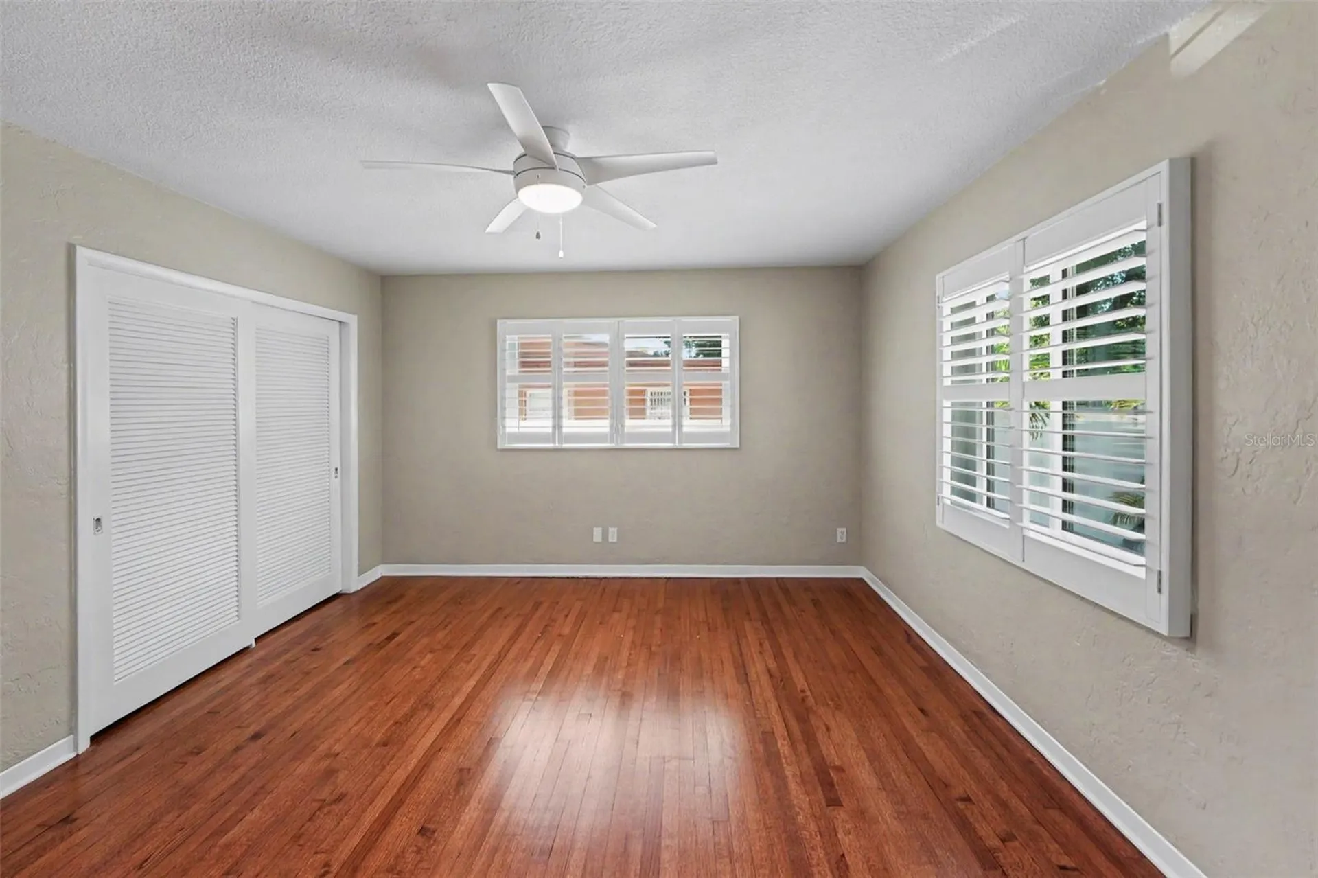 4660 22nd Avenue S St Petersburg FL 33711