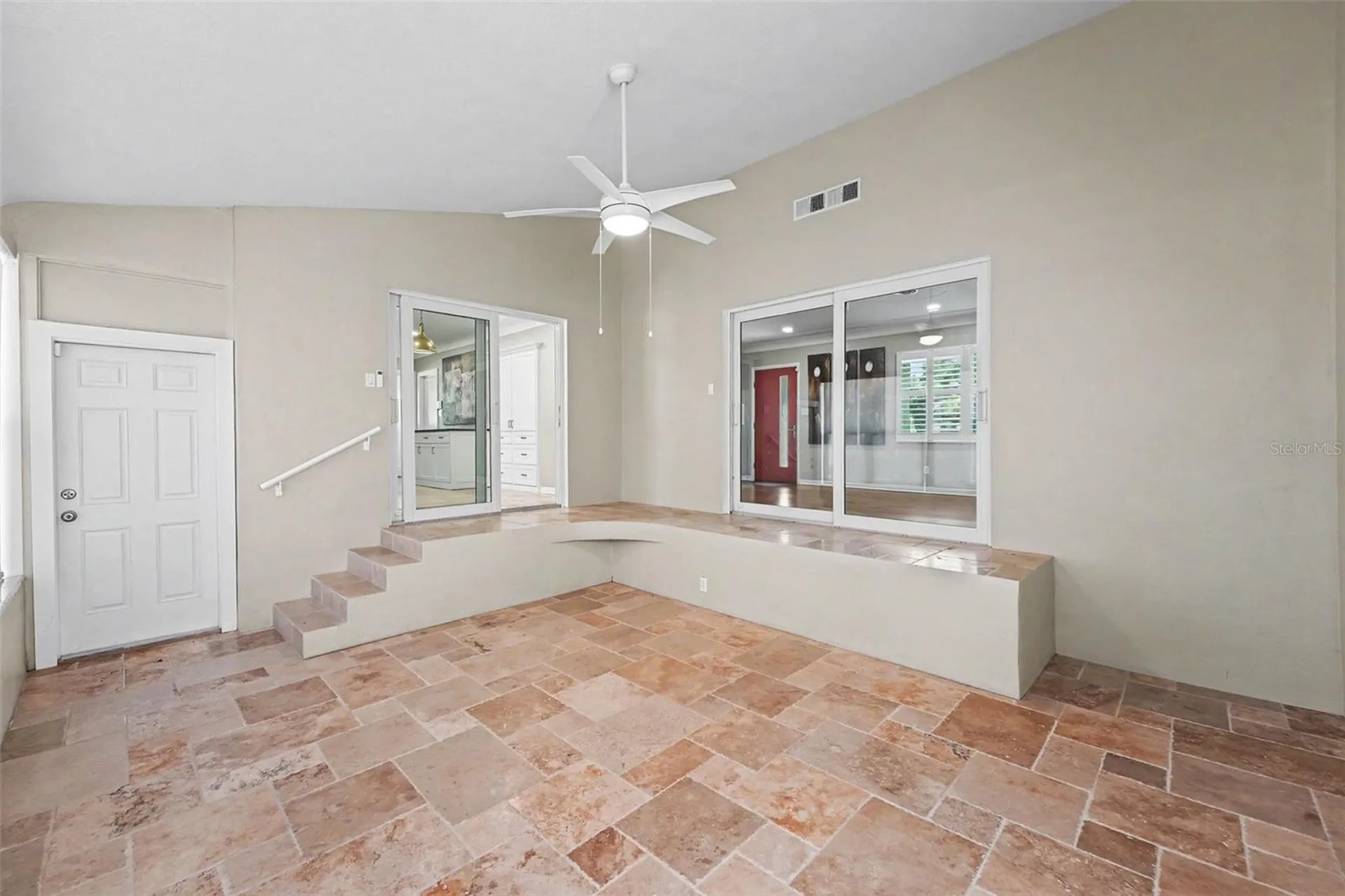 4660 22nd Avenue S St Petersburg FL 33711