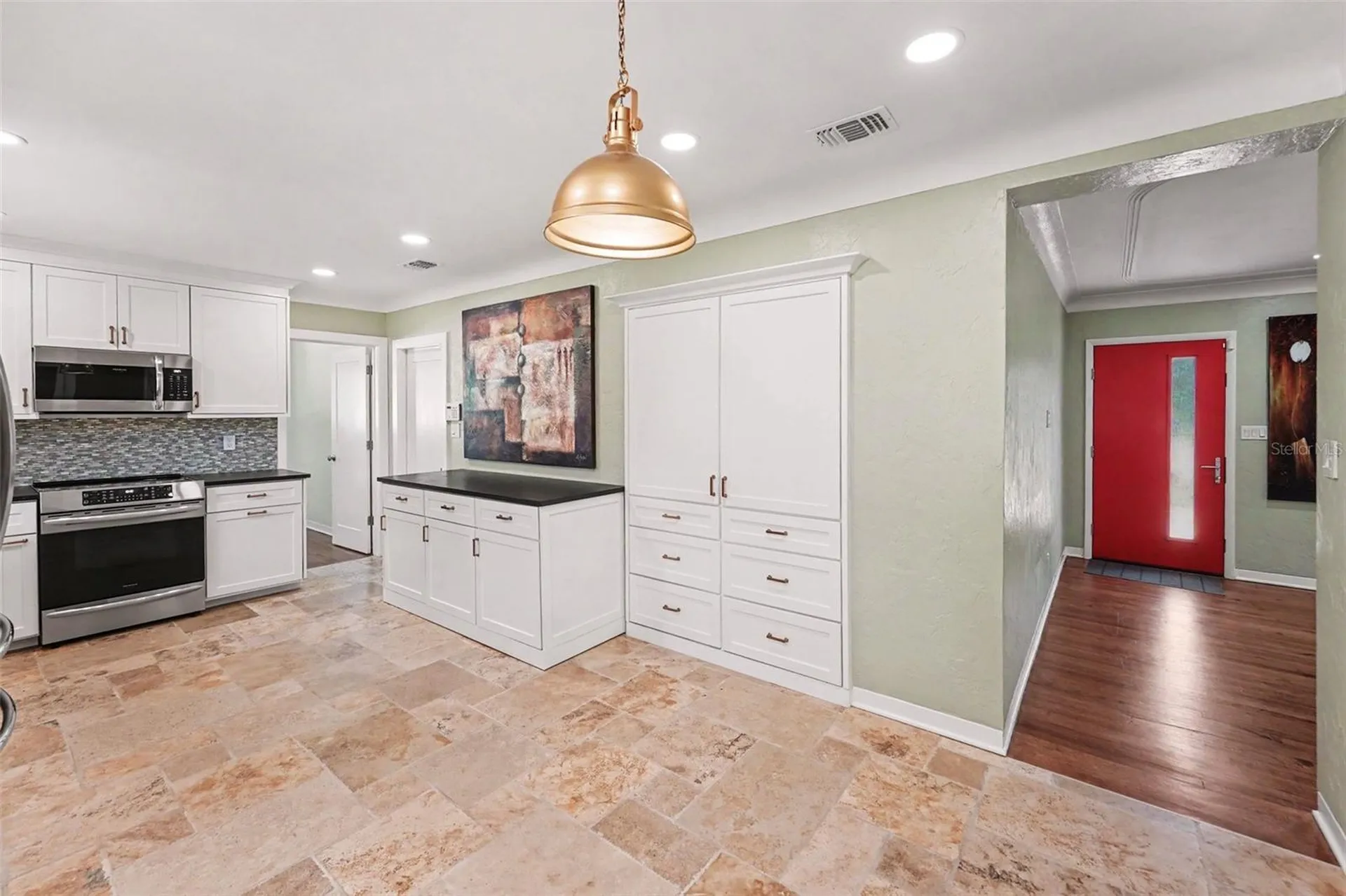 4660 22nd Avenue S St Petersburg FL 33711
