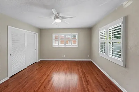 4660 22nd Avenue S St Petersburg FL 33711