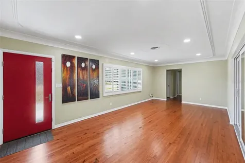 4660 22nd Avenue S St Petersburg FL 33711