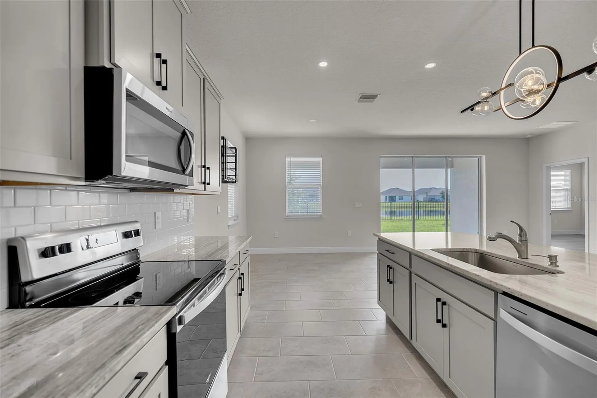 17821 Cantarina Cove Bradenton FL 34211