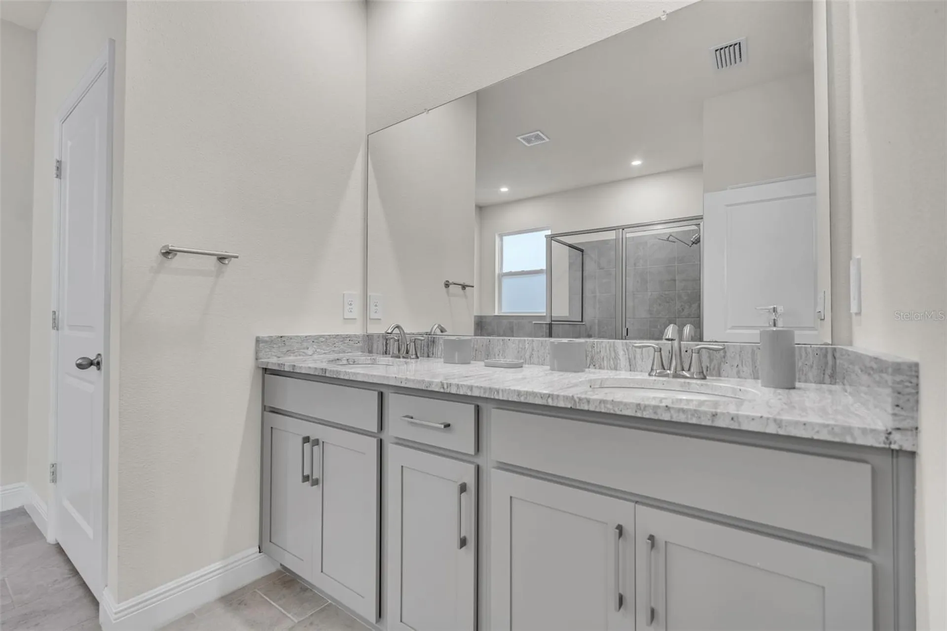 17821 Cantarina Cove Bradenton FL 34211