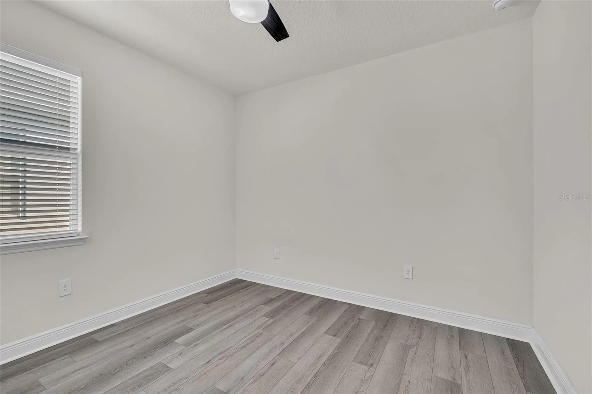 17821 Cantarina Cove Bradenton FL 34211
