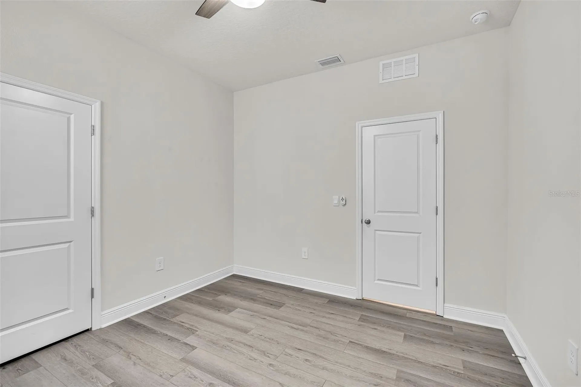 17821 Cantarina Cove Bradenton FL 34211