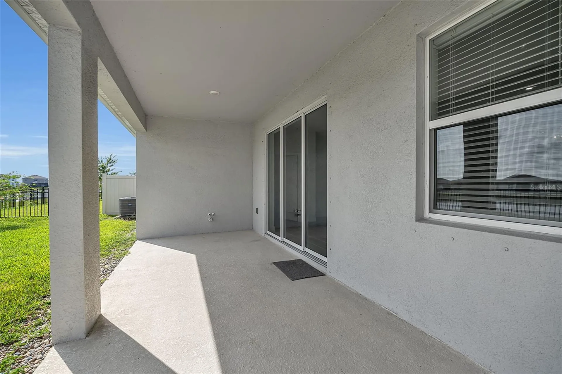 17821 Cantarina Cove Bradenton FL 34211