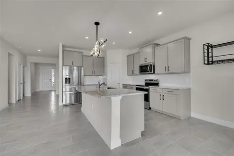 17821 Cantarina Cove Bradenton FL 34211