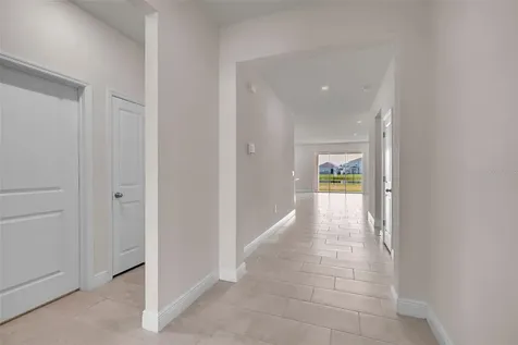 17821 Cantarina Cove Bradenton FL 34211
