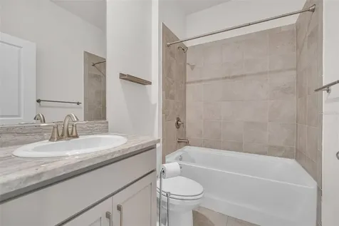 17821 Cantarina Cove Bradenton FL 34211