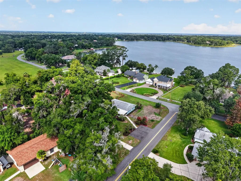33350 E Lake Joanna Drive Eustis FL 32736